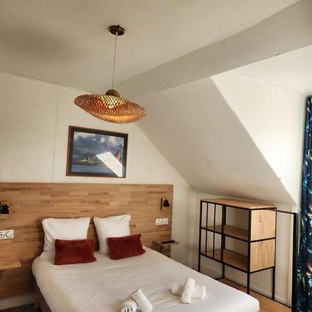 Hotel Le Petit Montmartre Dinard Exterior foto