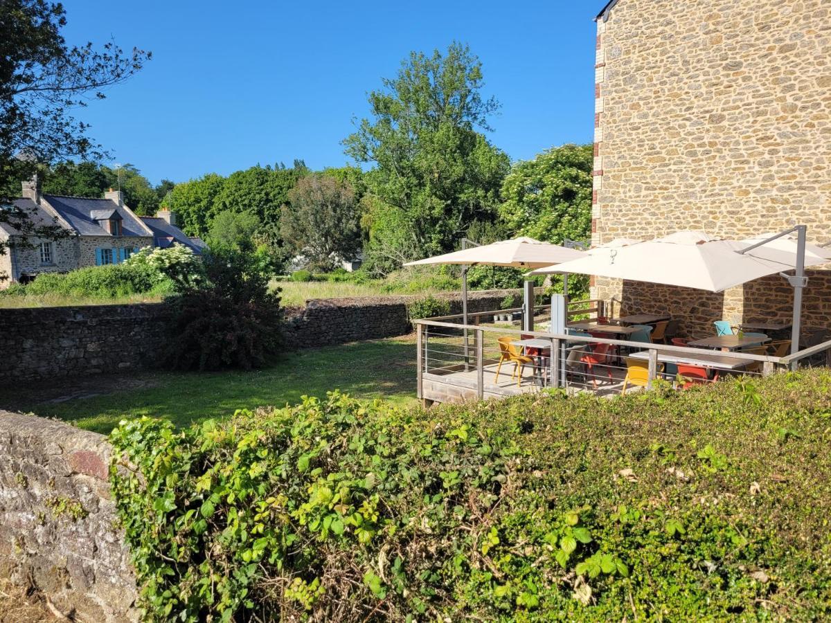 Hotel Le Petit Montmartre Dinard Exterior foto
